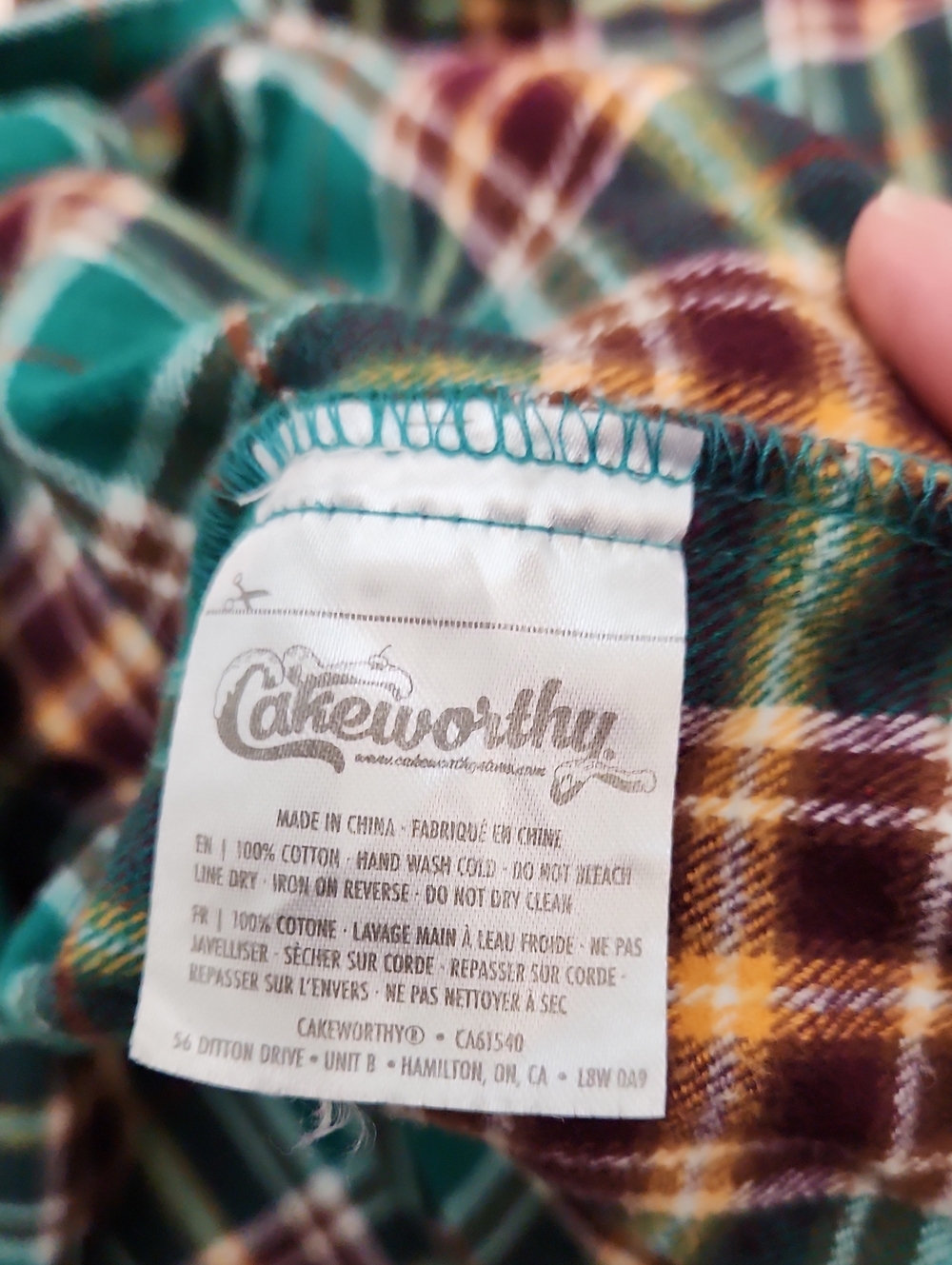 Disney + Cakeworthy Hocus Pocus Winifred Flannel Size Large - Picture 11 of 12